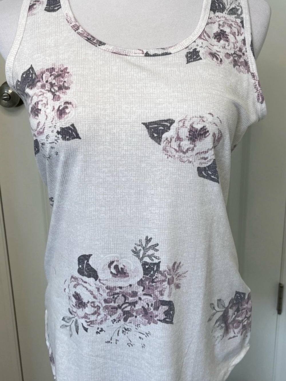 Lularoe NWOT Medium Floral Scoop Neck Tank Top - White with Dusty Rose